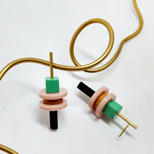 Charger l'image dans la galerie, TOTEM Boucles d'oreilles
